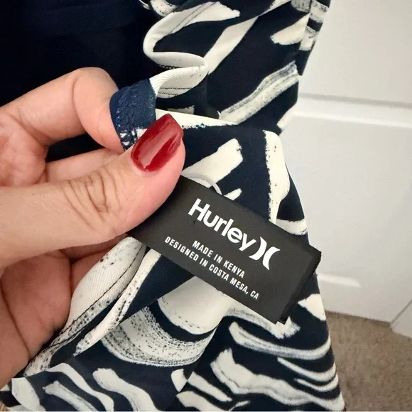 Hurley Women's One-Piece UPF 50+ Stretch Swimsuit, Blue White Medium - Picture 5 of 9